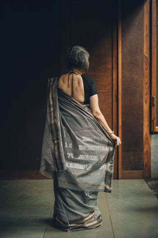 Usha Hansa - Black-White